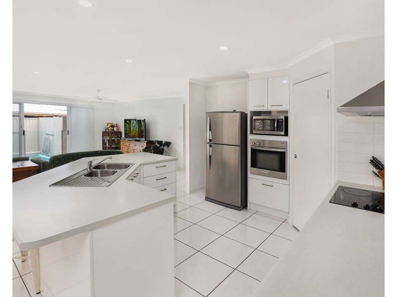 19 Crows Ash Place, Kuluin QLD 4558