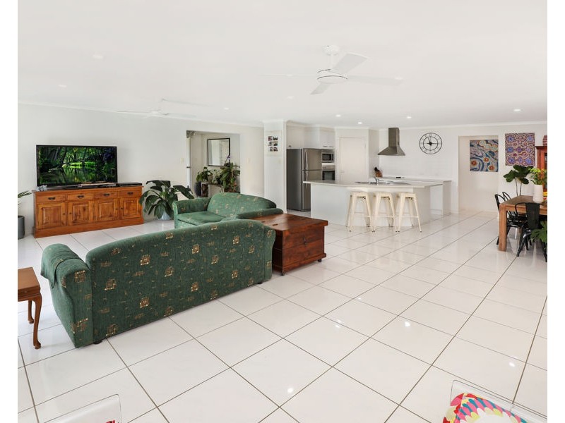 19 Crows Ash Place, Kuluin QLD 4558