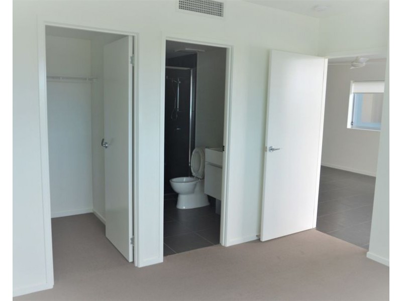 Unit 9 12 Bright Place, Birtinya QLD 4575