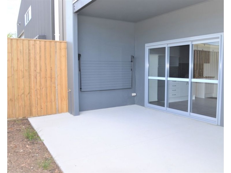 8/35 Lenco Crescent, Landsborough QLD 4550