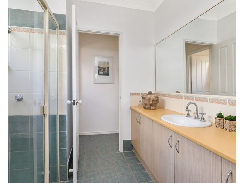 2 Corsica Court, Parrearra QLD 4575