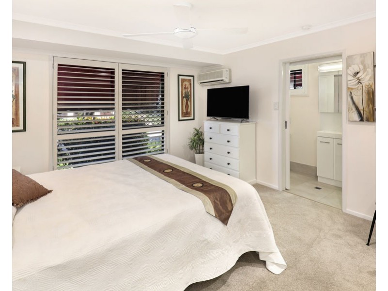 33 Piringa Steet, Wurtulla QLD 4575