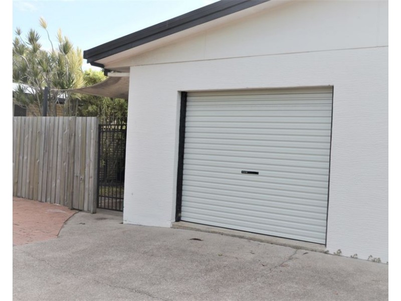 Unit 1/163 Nicklin Way, Warana QLD 4575