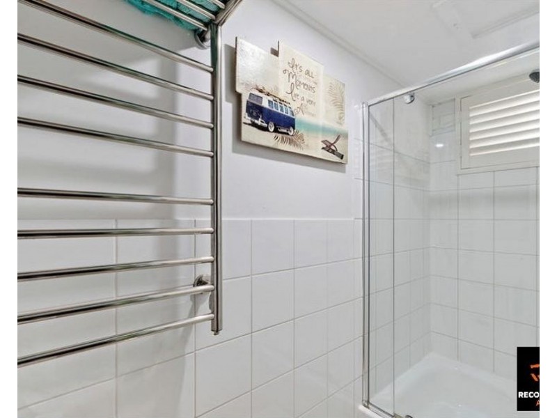 2/17 Landsborough Parade, Golden Beach QLD 4551