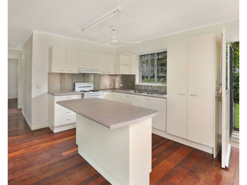 9 Marlua Ave, Moffat Beach QLD 4551