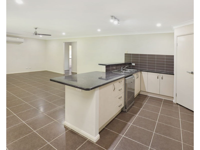 4 Macadam Court, Palmview QLD 4553
