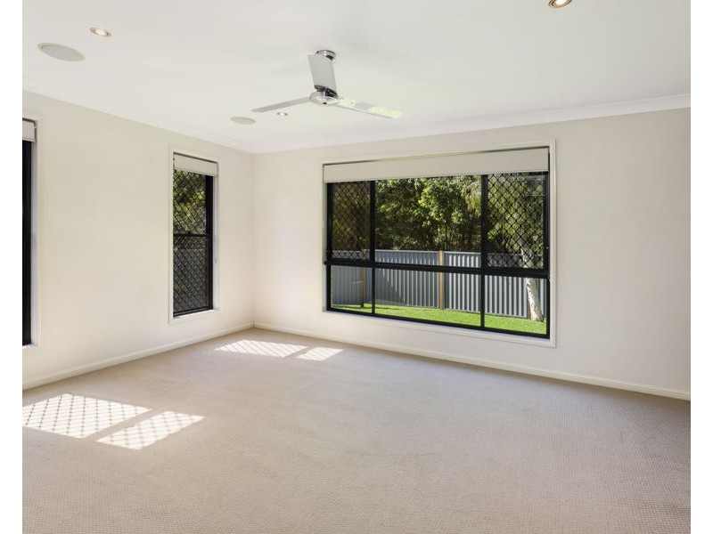 4 Macadam Court, Palmview QLD 4553