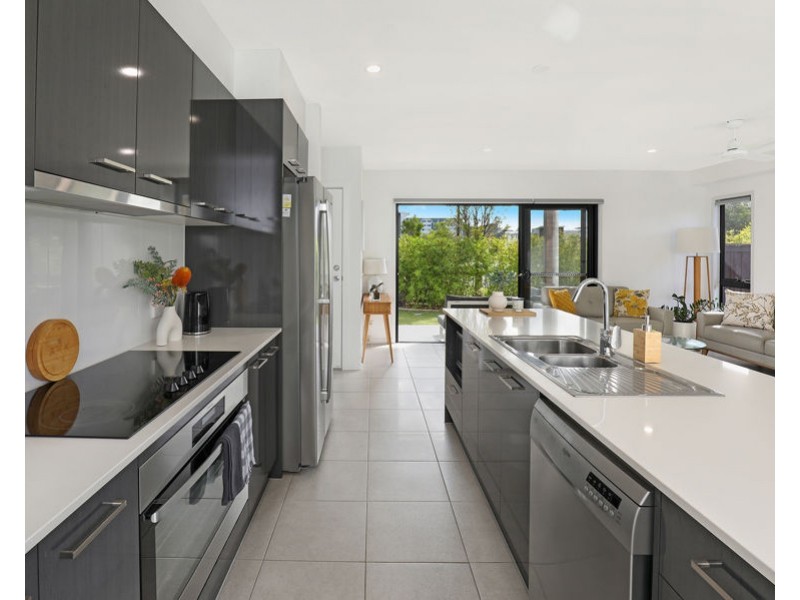 61 Prosperity Drive, Birtinya QLD 4575