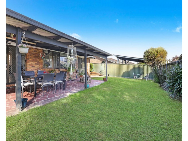 29 Ilaroo St, Warana QLD 4575