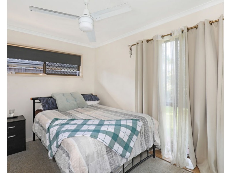 29 Ilaroo St, Warana QLD 4575