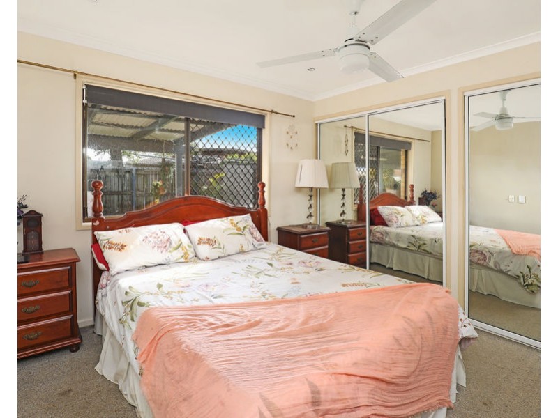 29 Ilaroo St, Warana QLD 4575