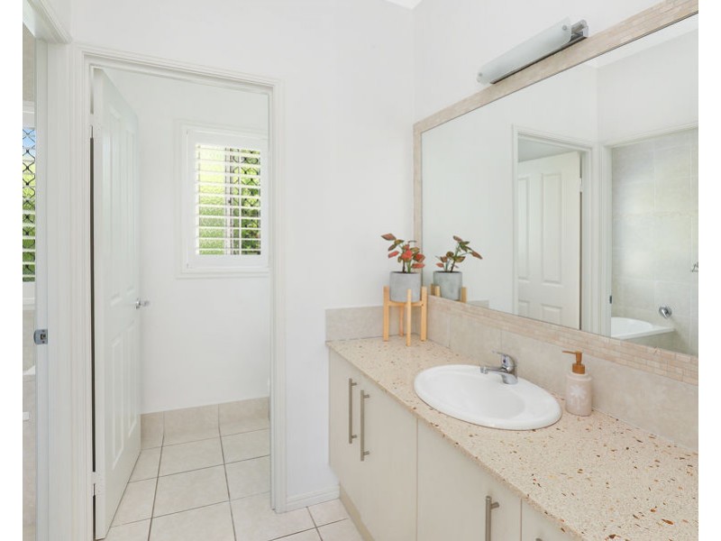 2 Sumatra Ct, Parrearra QLD 4575