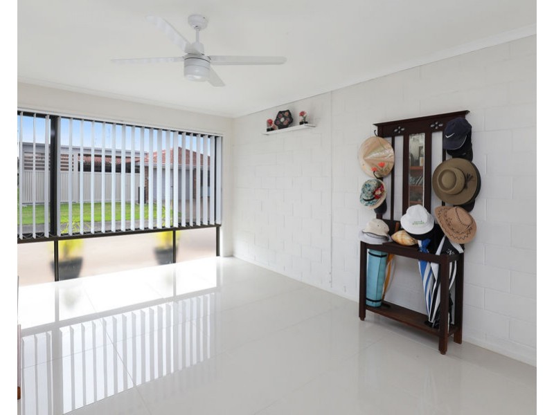 28/2 Longwood street, Minyama QLD 4575