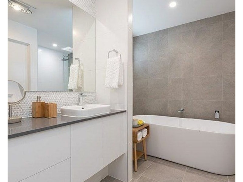 18 Riptide Street, Bokarina QLD 4575