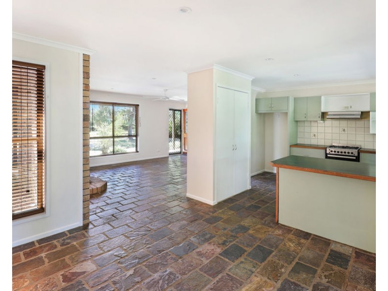 74 Kings Road, Glass House Mountains QLD 4518