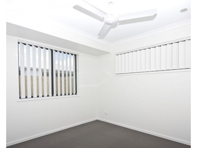 1 39 Haslewood Cres, Meridan Plains QLD 4551