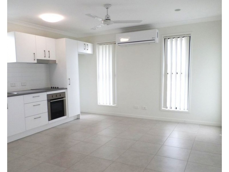 1 39 Haslewood Cres, Meridan Plains QLD 4551