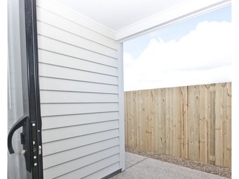 1 39 Haslewood Cres, Meridan Plains QLD 4551