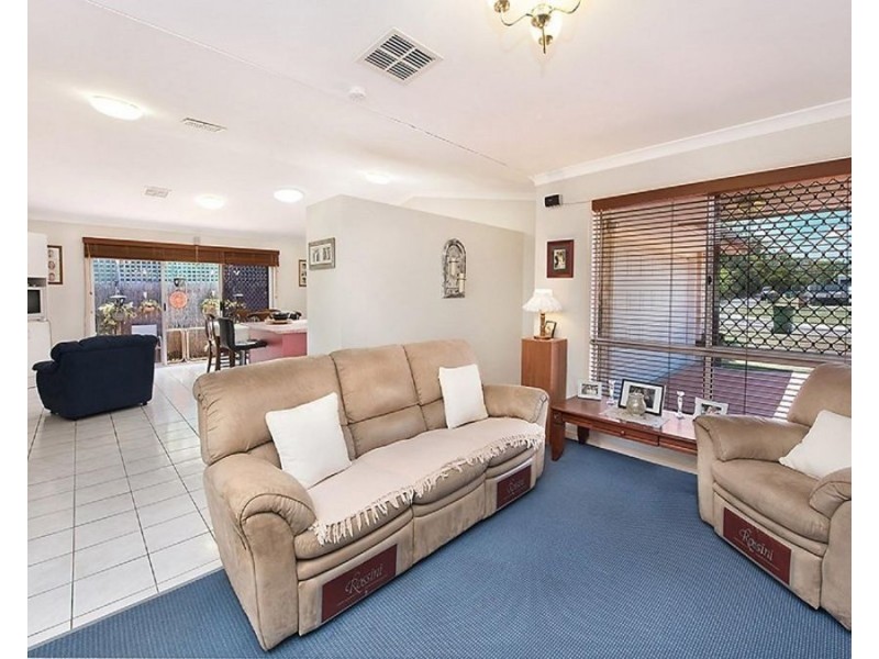 18 Liesegang Street, Currimundi QLD 4551