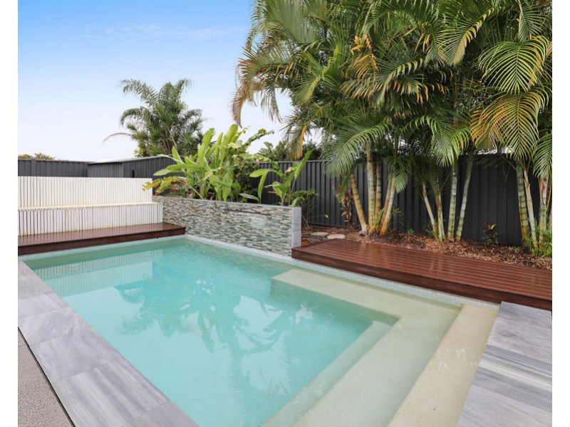 14 Richmond Place, Minyama QLD 4575