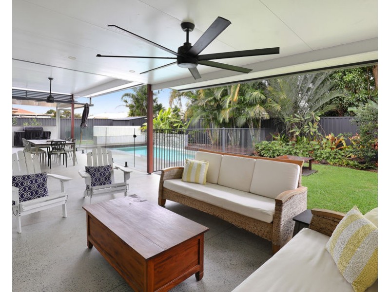 14 Richmond Place, Minyama QLD 4575