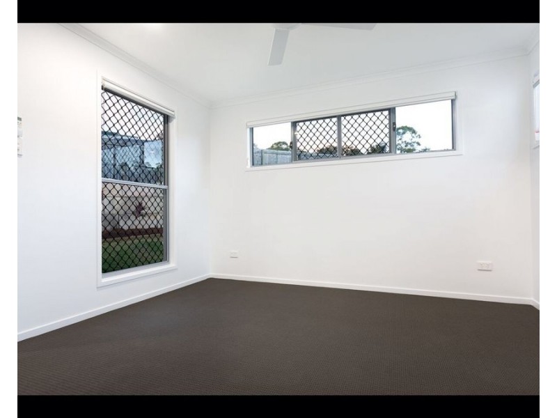 2/13 Tree View Cres, Little Mountain QLD 4551