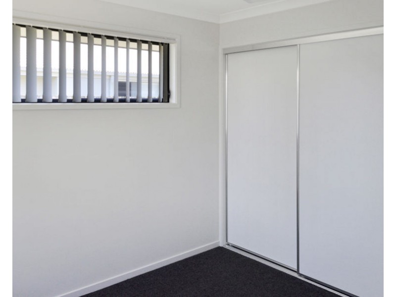 2/39 Haslewood Cres, Meridan Plains QLD 4551