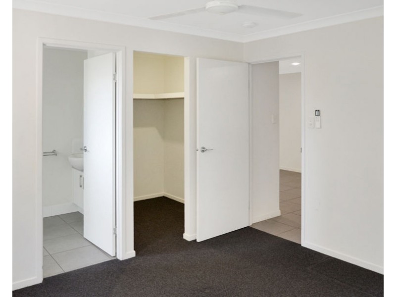2/39 Haslewood Cres, Meridan Plains QLD 4551