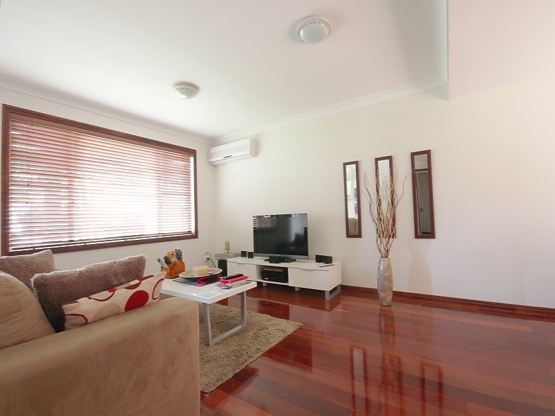 279 Cotlew St, West, Ashmore QLD 4214