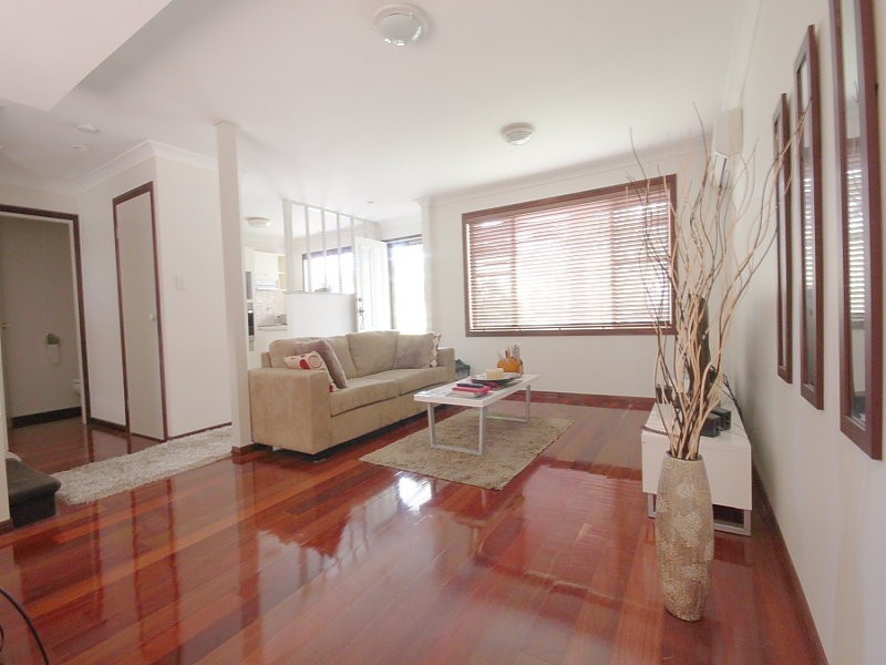 279 Cotlew St, West, Ashmore QLD 4214