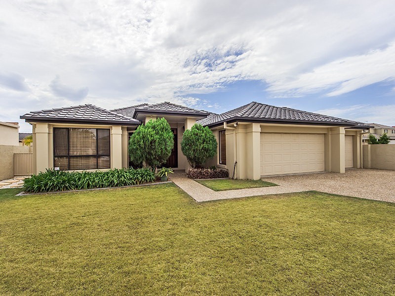 19 Rebholz Dr, Benowa QLD 4217