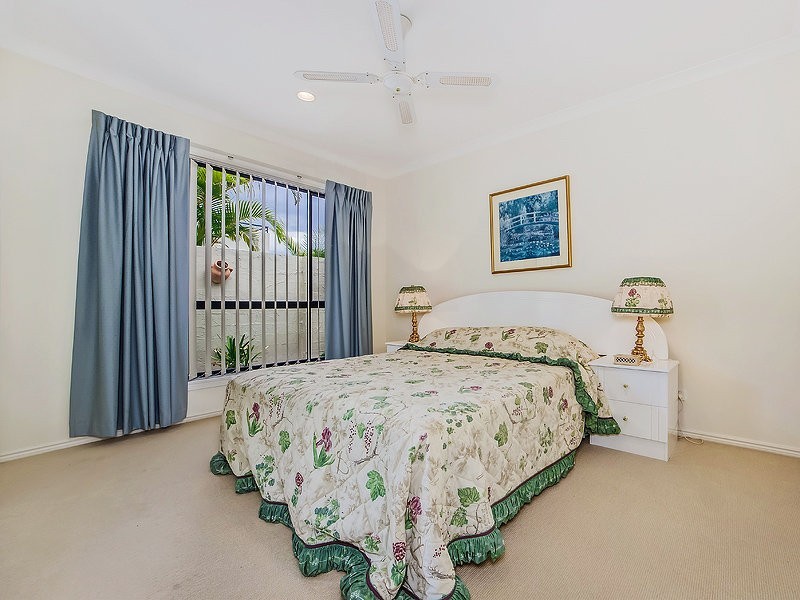 19 Rebholz Dr, Benowa QLD 4217