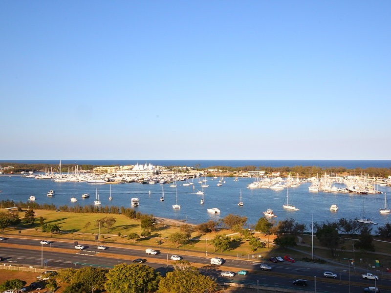 1 Como, Southport QLD 4215