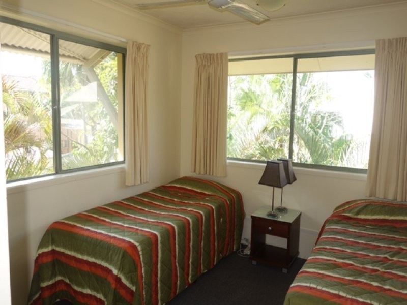 2320 Gold Coast Highway, Mermaid Beach QLD 4218