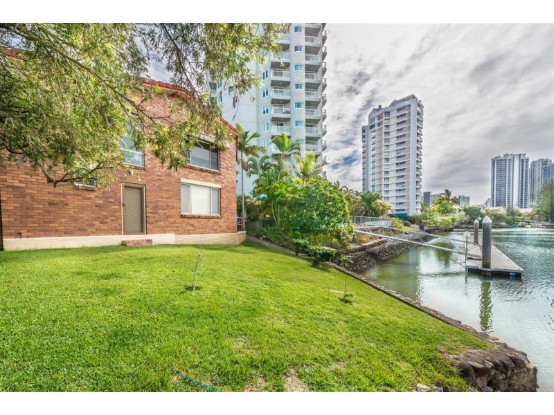 5 Mallana Street, Surfers Paradise QLD 4217