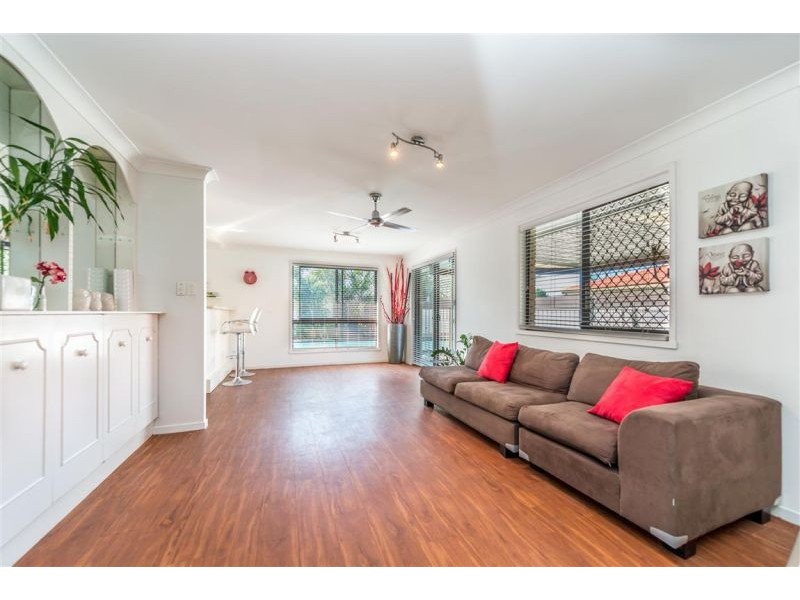 139 Markeri St, Mermaid Waters QLD 4218