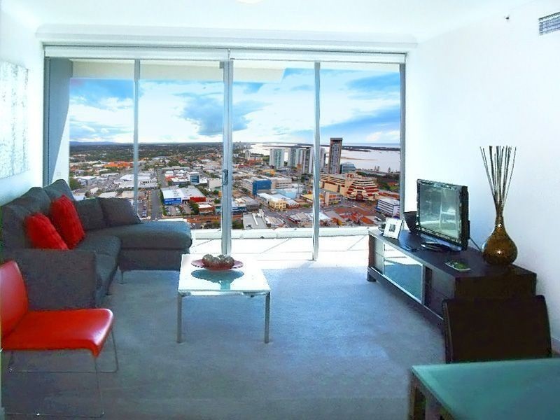 9 Lawson, Southport QLD 4215