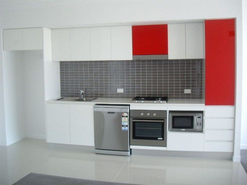 9 Lawson, Southport QLD 4215