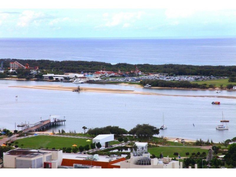 9 Lawson, Southport QLD 4215