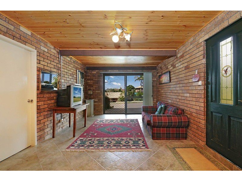 17 Warrawee Av, Ashmore QLD 4214