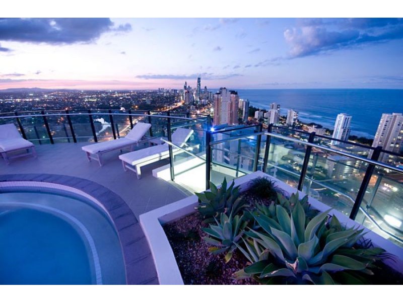 89 Surf Parade, Broadbeach QLD 4218