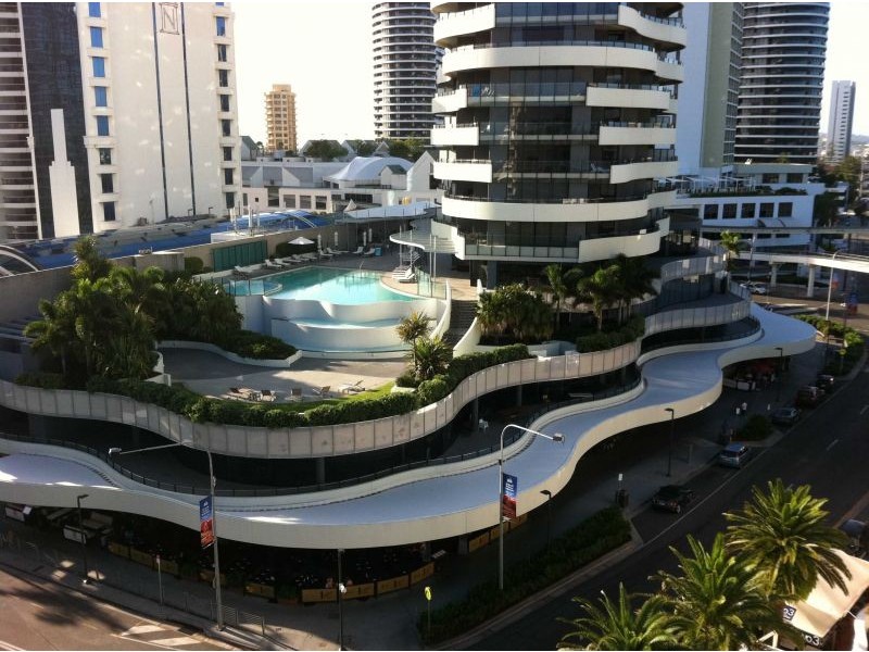 89 Surf Parade, Broadbeach QLD 4218