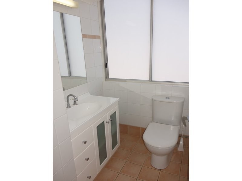 20 Old Burleigh Road, Surfers Paradise QLD 4217