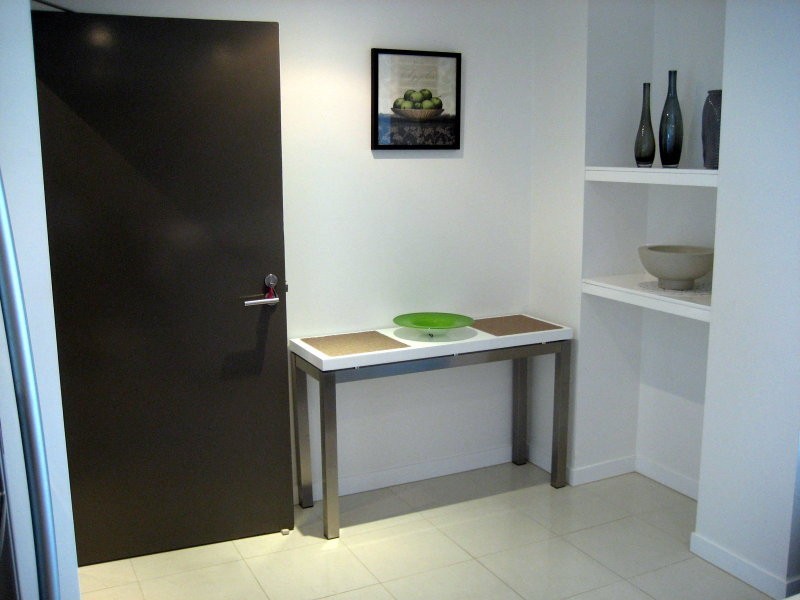 33 T E Peters Drive, Broadbeach Waters QLD 4218