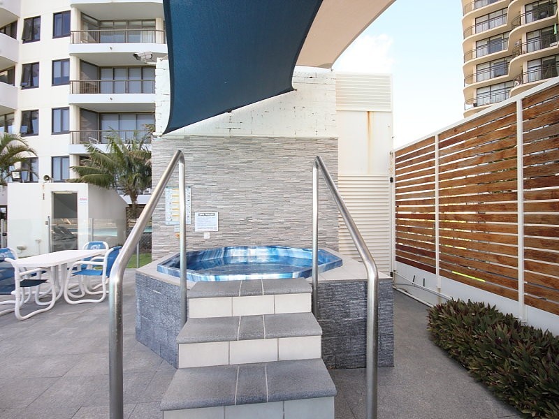 9 Trickett Street, Surfers Paradise QLD 4217