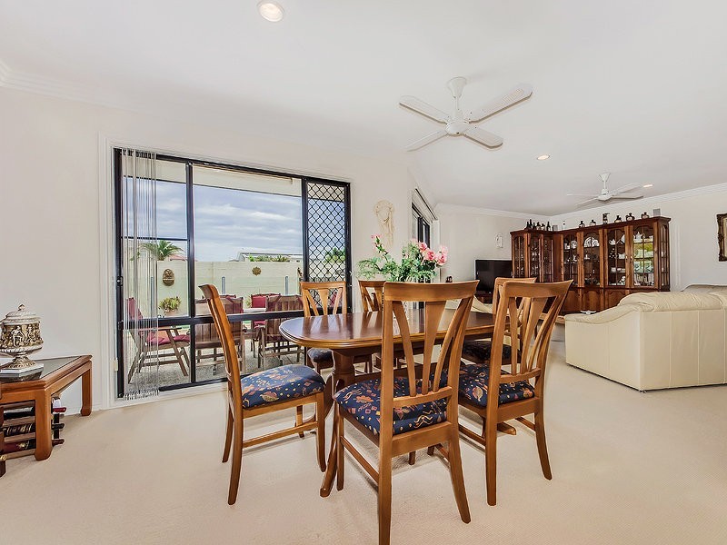 19 Rebholz Dr, Benowa Waters QLD 4217