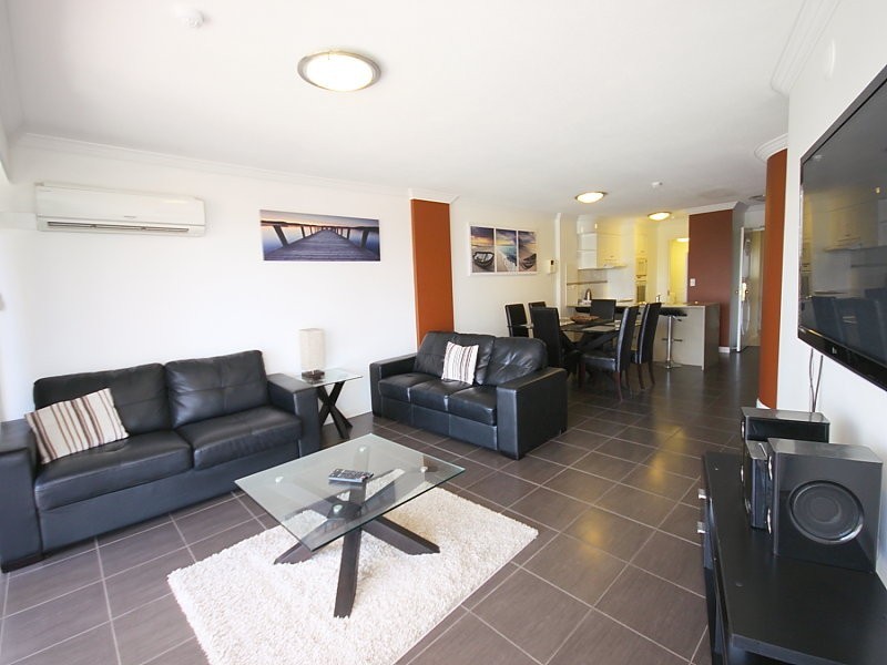 24 Queensland Ave, Broadbeach QLD 4218