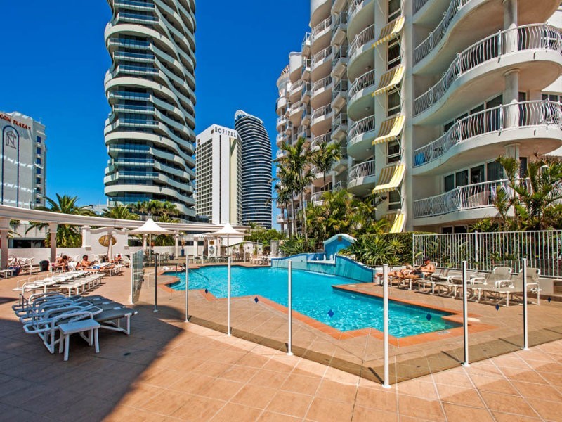 24 Queensland Ave, Broadbeach QLD 4218