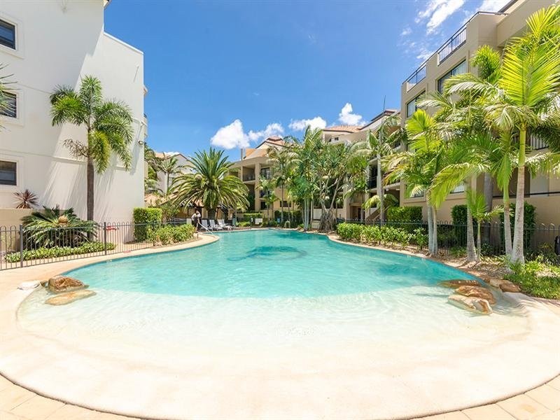 392 Marine Pde, Labrador QLD 4215