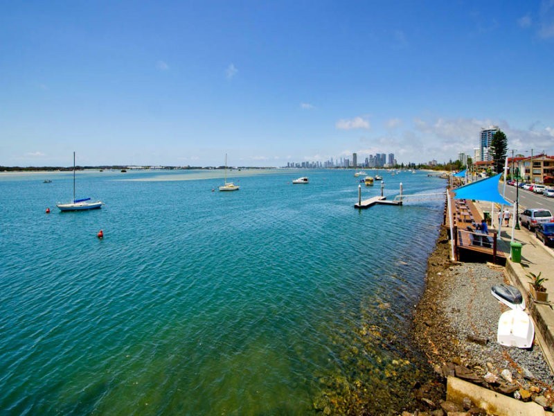 392 Marine Pde, Labrador QLD 4215